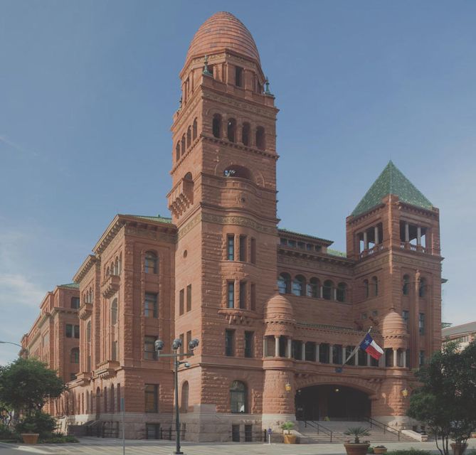 San Antonio: Icons of San Antonio Walking Tour - Modern Architecture