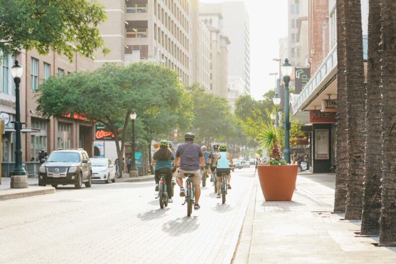 San Antonio: Murals & Hidden Gems E-Bike Tour - Discovering Murals and Art