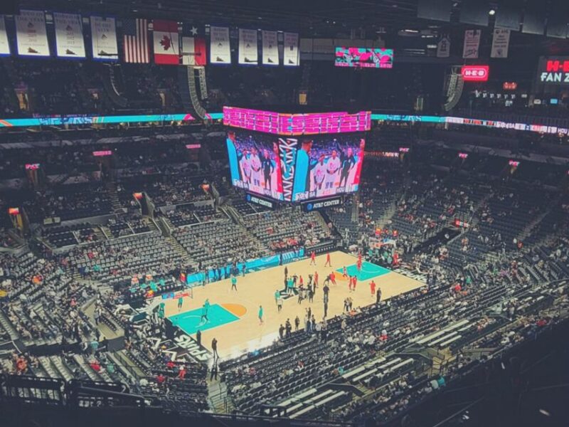San Antonio: San Antonio Spurs Basketball Game Ticket - Game Experience Highlights
