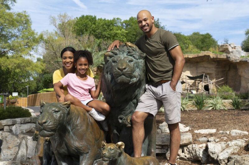 San Antonio: San Antonio Zoo Any Day Ticket - Habitat and Exhibit Explorations