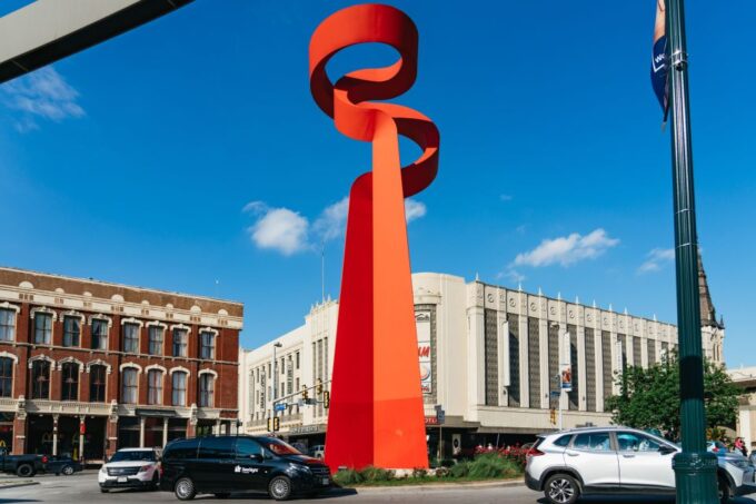 San Antonio: Small Group Night Tour With River Walk Cruise - Small Group Advantage