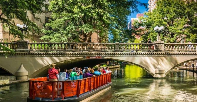 San Antonio: Small Group Tour W/ Alamo, Tower & River Cruise - Alamo Guided Tour