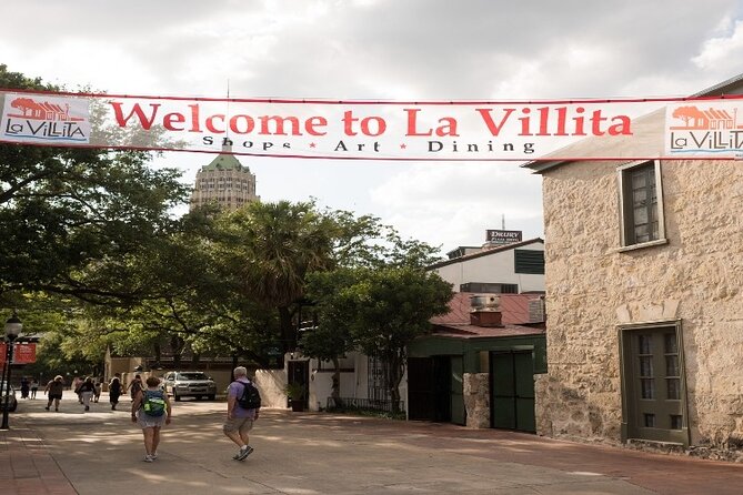 San Antonio Small Group Walking Tour With Riverwalk Boat Cruise - Enjoyable Experience and Depth of Knowledge