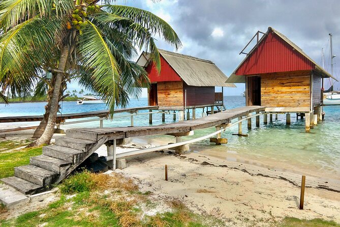 San Blas - 3D/2N Private OVER OCEAN Cabin + Meal + Community Tour - Health and Safety