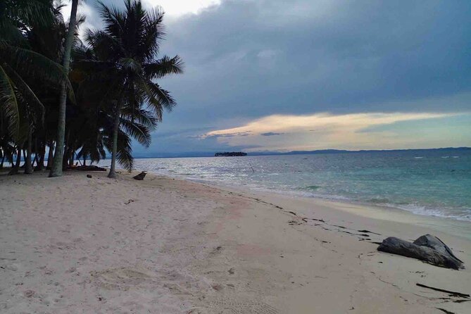 San Blas Islands - Isla Aroma Private Cabin 2D & 1N Plus Day Tour - Accommodation Details