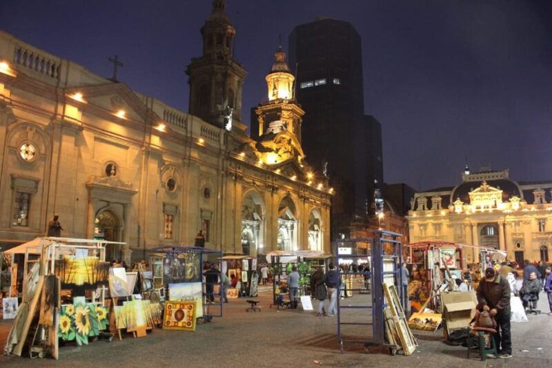 San Cristobal Hill Night Tour With Dinner Show - Key Points