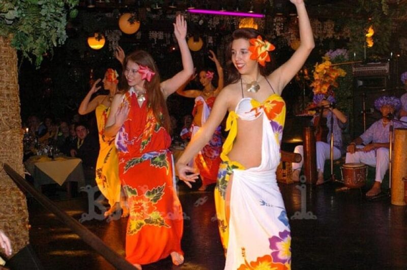 San Cristobal Hill Night Tour With Dinner Show - Important Details