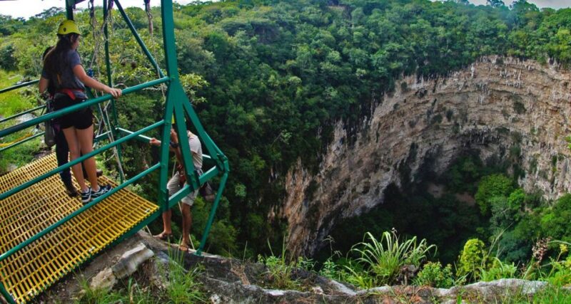 San Cristobal: Sima De Las Cotorras & Aguacero Waterfalls - Aguacero Waterfalls