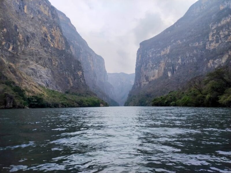 San Cristobal: Sumidero Canyon and Botanero Restaurant Tour - Key Points