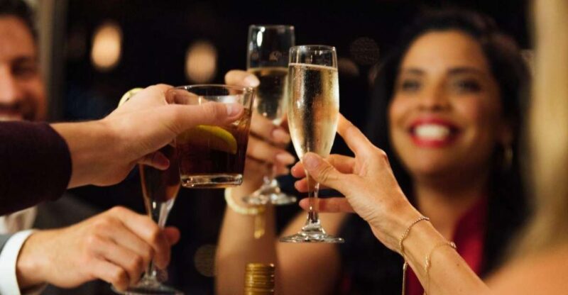 San Diego: Buffet Fall-Themed Dinner Cruise With Drinks - Seasonal Dinner Buffet