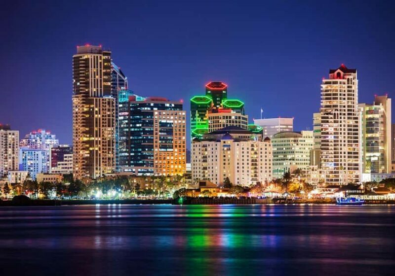 San Diego: City Cruises Buffet Dinner Cruise with Drinks - Key Points