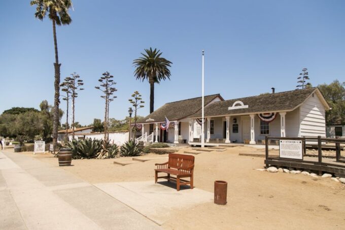 San Diego: City Highlights Tour With Hotel Pickup - Stroll Gaslamp Quarter