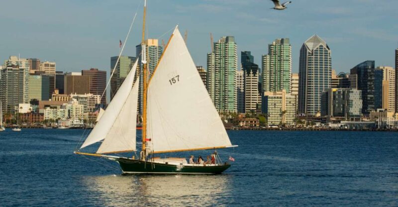 San Diego: Classic Yacht Sailing Experience - Inclusions and Amenities