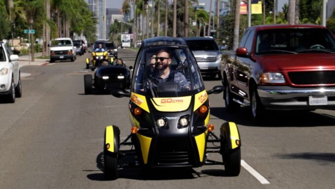 San Diego: Downtown Electric GoCar Rental - Renting the Electric GoCar