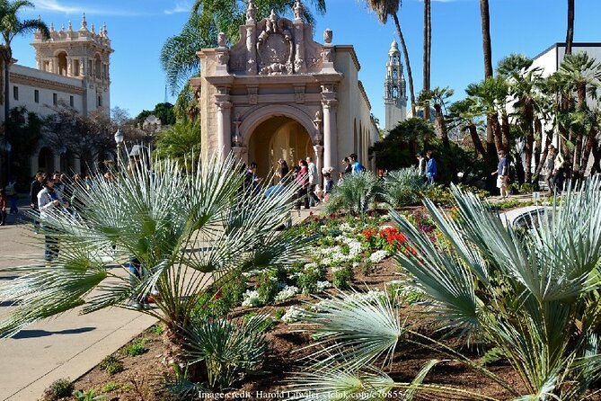 San Diego Driving Tour: Gaslamp Quarter, Balboa Park & Old Town - Exploring the Vibrant Gaslamp Quarter