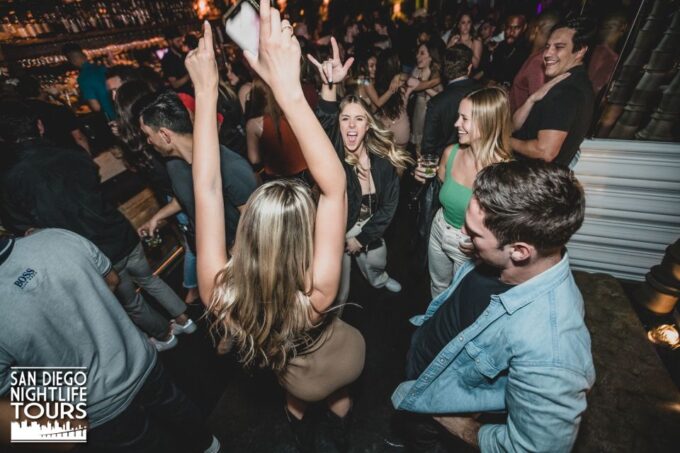San Diego: Gaslamp Quarter Drink, Mingle & Dance Club Tour - Free Welcome Shot
