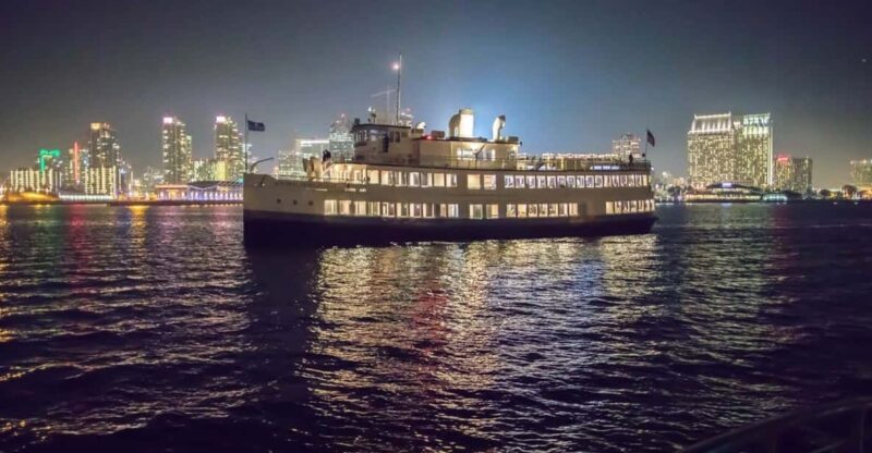San Diego: New Years Eve Early Buffet Dinner Cruise - Highlights of the Experience