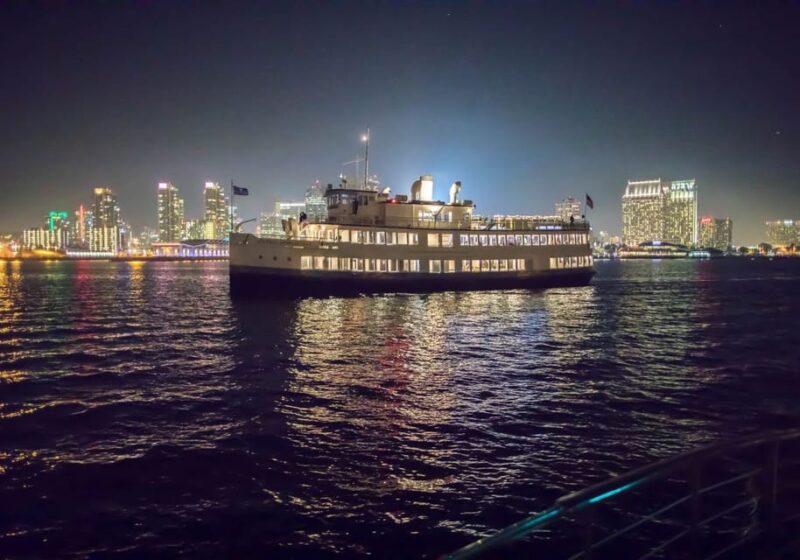 San Diego: New Years Eve Early Buffet Dinner Cruise - Buffet Menu Details