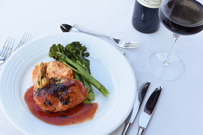 San Diego New Years Eve Plated Dinner Cruise - Accessibility and Seating