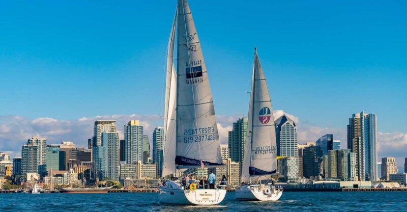 San Diego: Relax on a Morning, Day or Sunset Luxury Sail - Onboard Comforts and Gear