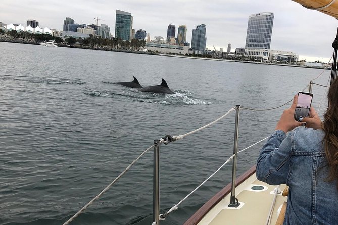 San Diegos Best Sunset Sail - Sights Along the Harbor Tour