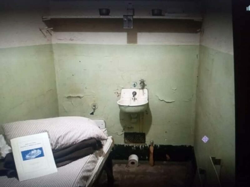 San Francisco: Alcatraz Island Tour with Bike Rental - Key Points