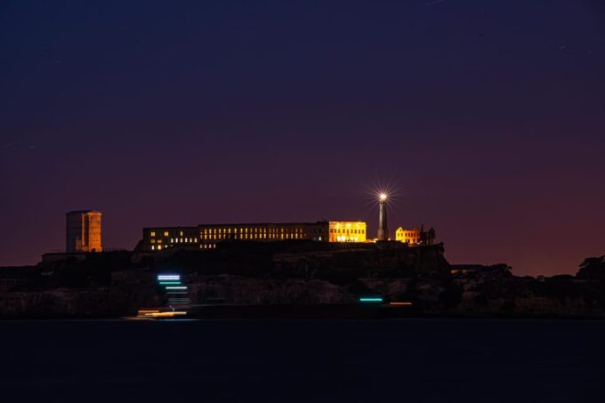 San Francisco: Alcatraz Night Tour With SF Bay Cruise - Taking in Alcatrazs Historic Legacy