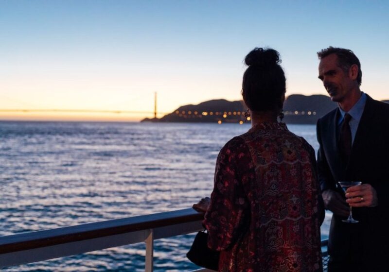 San Francisco: Christmas Day Buffet Brunch or Dinner Cruise - Accessibility and Participants