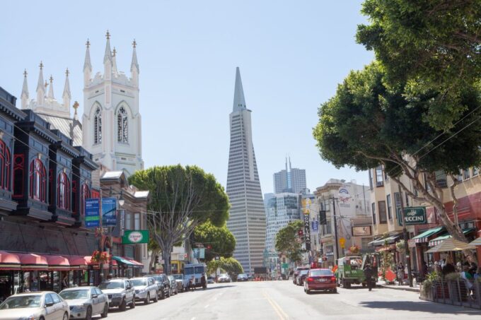San Francisco City Tour - Language Options and Accessibility