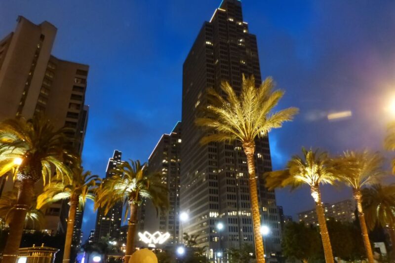 San Francisco Double Decker Bus Night Tour - Historical Commentary