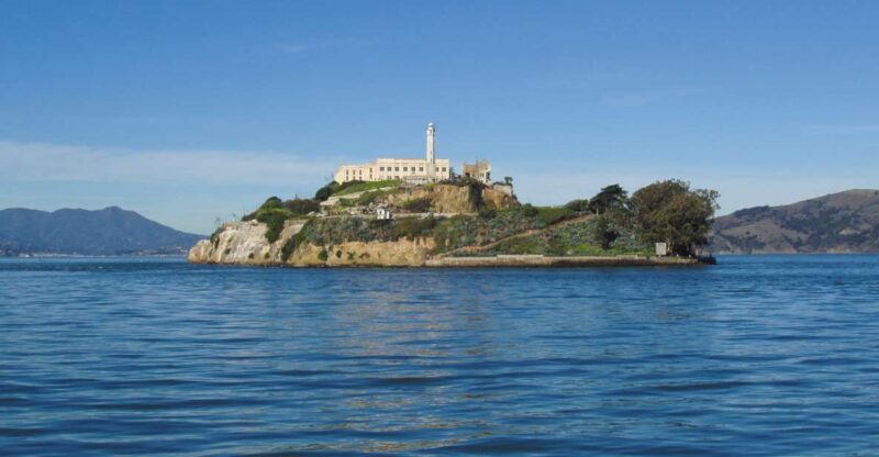 San Francisco: Electric Bike Rental and Alcatraz Ticket - Key Points