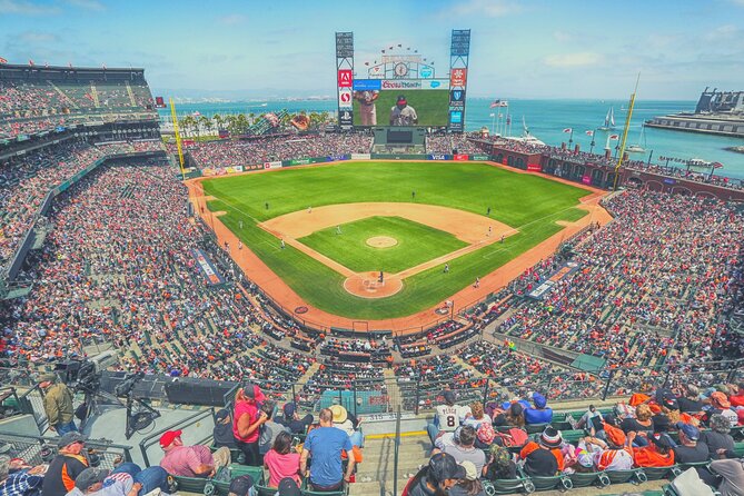 San Francisco Giants Baseball Game at Oracle Park - Tips for an Enjoyable Visit