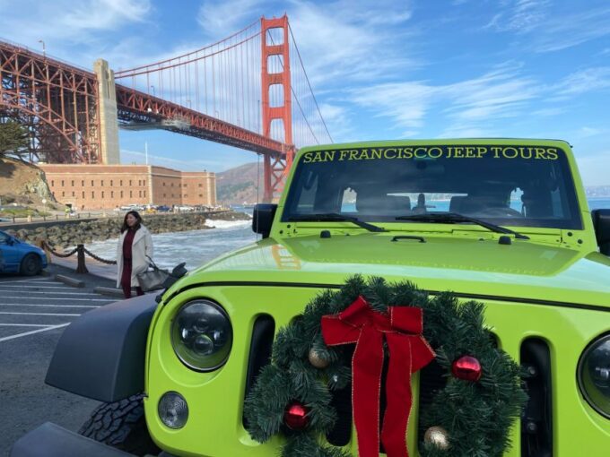 San Francisco: Holiday Lights Private Group Jeep Tour - Meeting Point and Duration