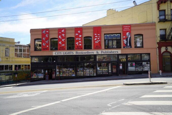 San Francisco: North Beach Food and History Walking Tour - Experience Little Italy