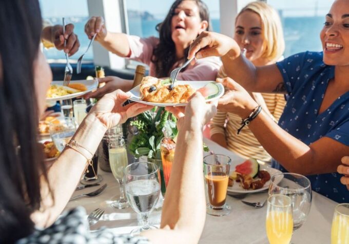 San Francisco: NYE Gourmet Brunch Cruise - Guest Ratings and Feedback