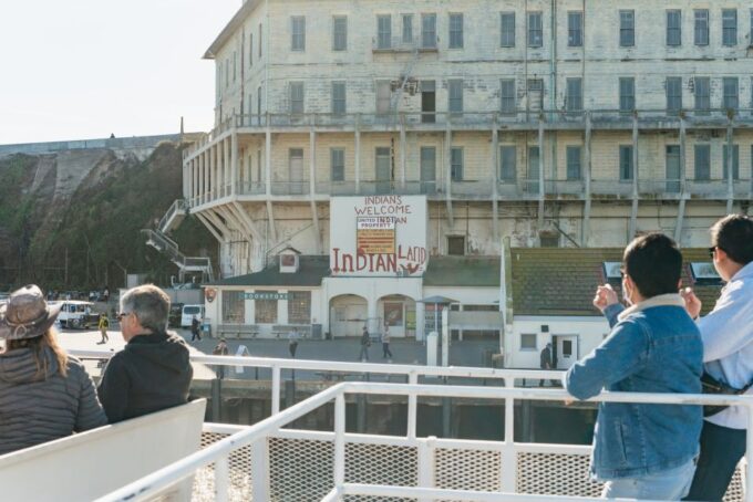 San Francisco: Skip-The-Line Escape From the Rock Bay Cruise - Meeting Point and Essentials