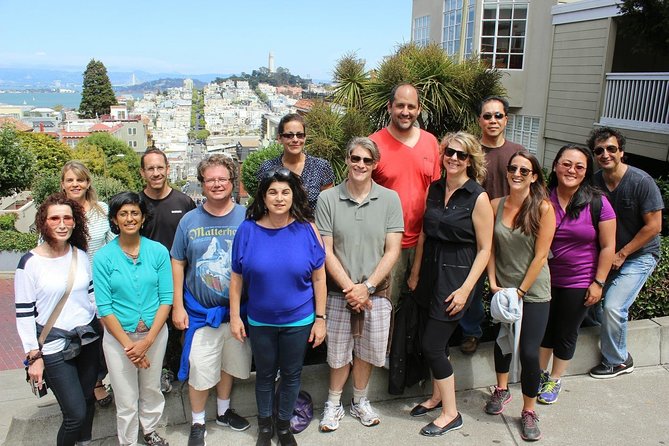 San Francisco Urban Hike: Coit Tower, Lombard Street and North Beach - Discovering the Alleyways of North Beach