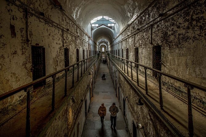 San Francisco's Spectral Secrets: A Haunting Adventure - Haunting Tales of the City