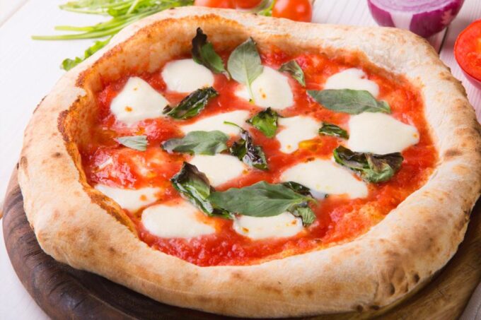 San Gimignano: 2-Hour Pizza Class & Wine Tasting - Tuscan Dining Experience