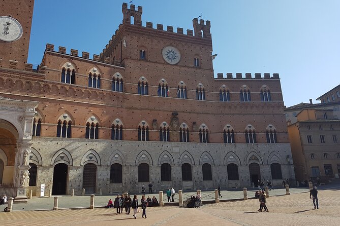 San Gimignano and Siena Private Wine Tasting Tour With Lunch - Wine Tasting Experience