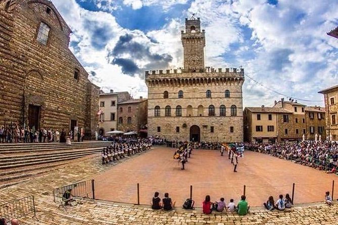 San Gimignano and Volterra Tour by Private Luxury Van - Exploring San Gimignano