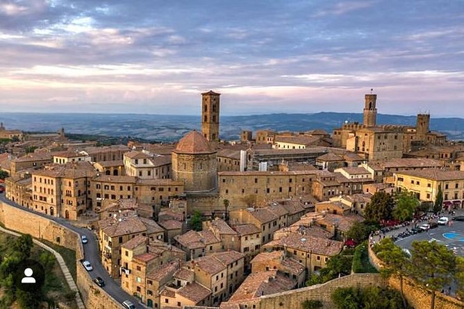 San Gimignano and Volterra Tour by Private Luxury Van - Discovering Volterra