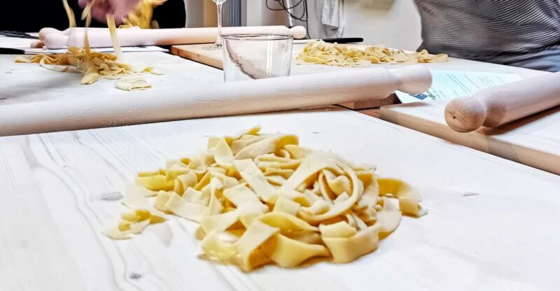 San Gimignano: Hands in Dough Cooking Class With Lunch - Key Points