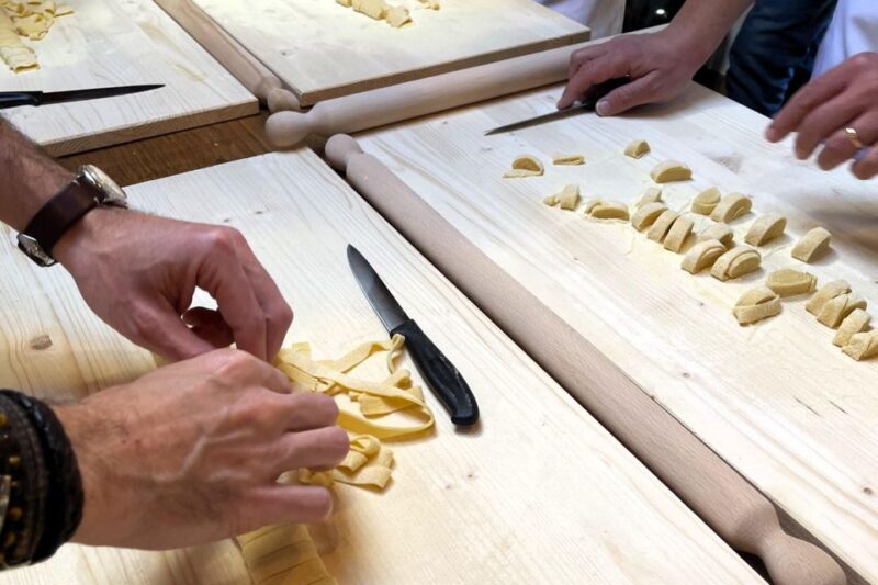 San Gimignano: Hands in Dough Cooking Class With Lunch - Authentic Tuscan Lunch Menu