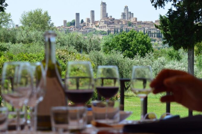 San Gimignano: Premium Wine Tour With Lunch - Customer Reviews