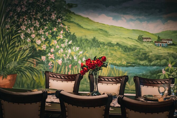 San Jose By Night Tour: Farm to Table Dinner & Cocktail Class - Menu and Dining Experience