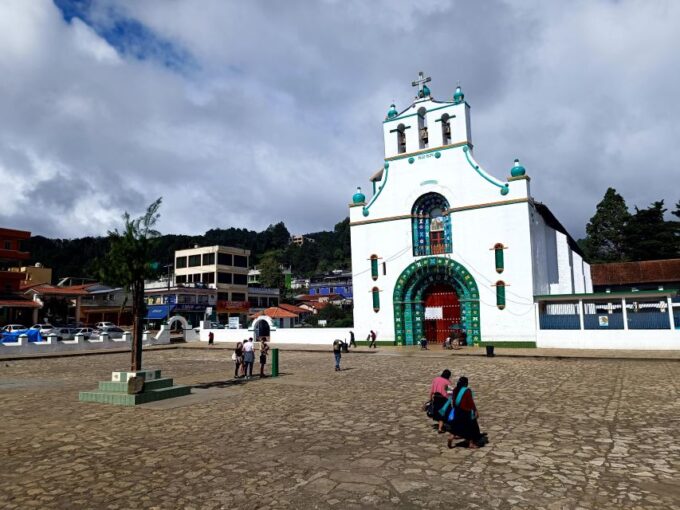 San Juan Chamula & Zinacantan Indigenous Villages Tour - Exploring Indigenous Communities