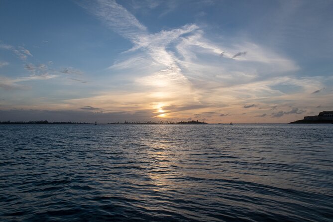 San Juan Sunset Harbor Boat Ride - Guest Policies
