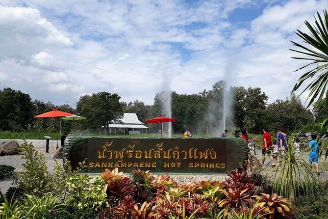 San Kamphaeng Hot Springs and Thai Handicraft Tour From Chiang Mai - Reviews and Pricing