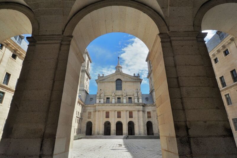San Lorenzo De El Escorial: Monastery and Site Guided Tour - Important Information